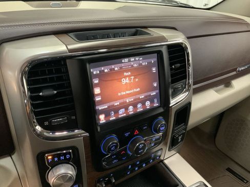 Used 2015 RAM 1500 Laramie w/ Convenience Group AWD/4WD image 23