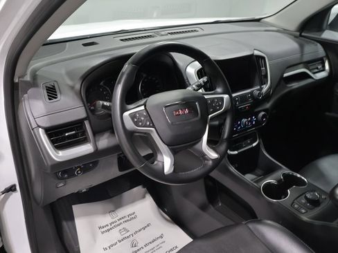 Used 2024 GMC Terrain SLT AWD/4WD image 14