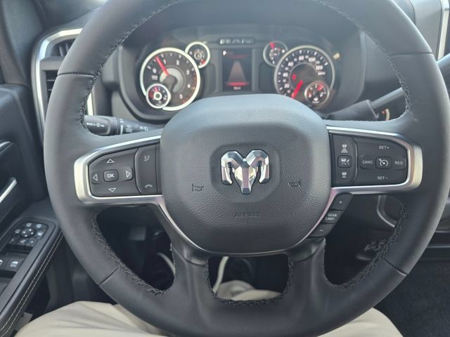 Used 2025 RAM 2500 Big Horn AWD/4WD image 10