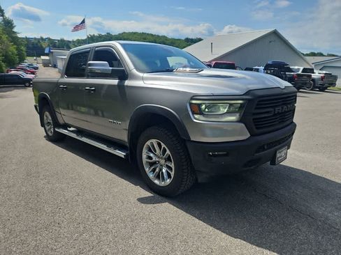 Used 2019 RAM 1500 Laramie w/ Sport Appearance Package AWD/4WD image 7