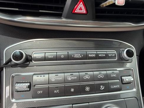 Used 2023 Hyundai Santa Fe SEL FWD image 6