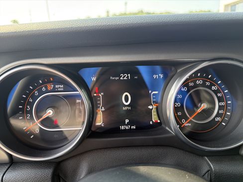 Used 2018 Jeep Wrangler Unlimited Sport S AWD/4WD image 40
