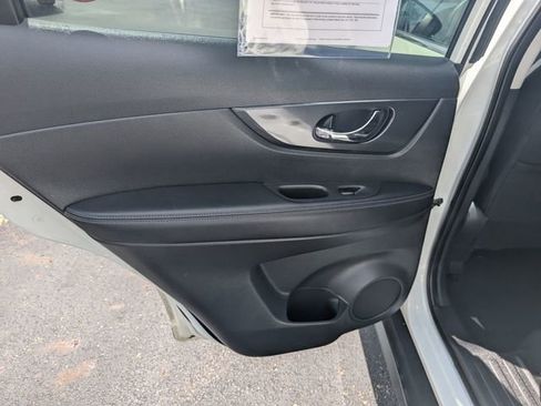 Certified 2020 Nissan Rogue SV AWD/4WD image 10