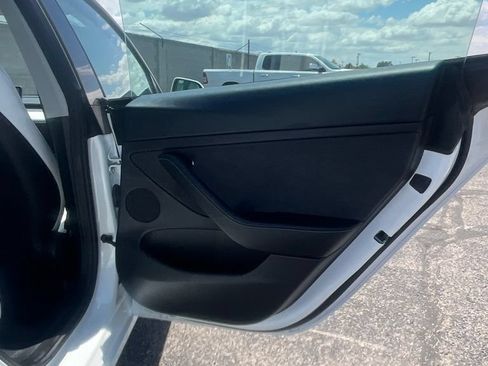 Used 2023 Tesla Model 3 Standard Range RWD image 10