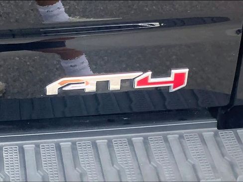 Used 2019 GMC Sierra 1500 AT4 w/ AT4 Premium Package AWD/4WD image 10