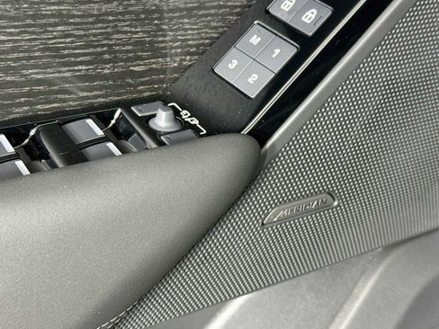 New 2026 Land Rover Range Rover Velar Belgravia AWD/4WD image 19