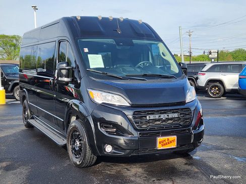 Used 2023 RAM ProMaster 2500 w/ Driver Convenience Group FWD image 10