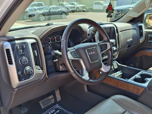 Used 2017 GMC Sierra 1500 SLT AWD/4WD image 8