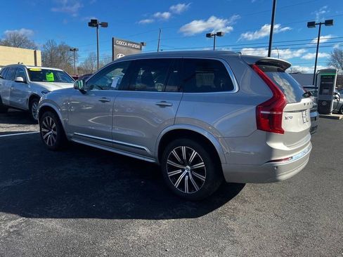 Used 2023 Volvo XC90 B5 Plus image 9