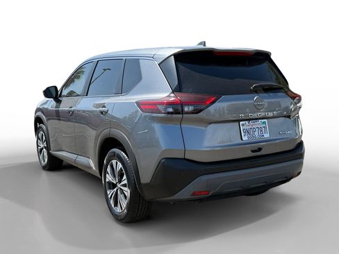 Used 2023 Nissan Rogue SV AWD/4WD image 3