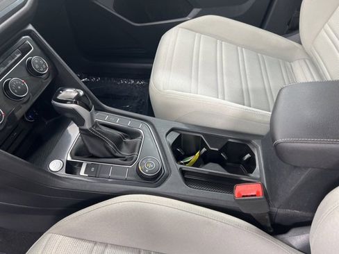Used 2024 Volkswagen Tiguan S image 15