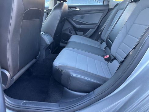 Used 2025 Volkswagen Jetta SE image 25