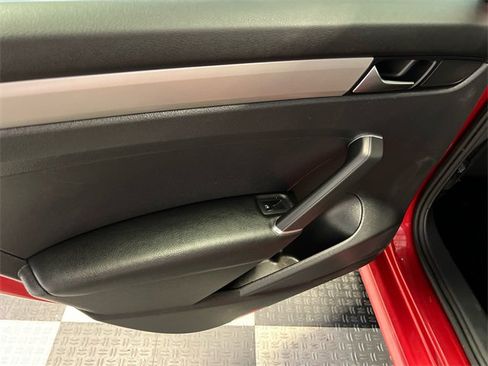 Used 2021 Volkswagen Passat 2.0T S image 17