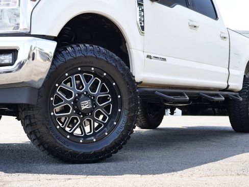 Used 2019 Ford F350 Lariat AWD/4WD image 10