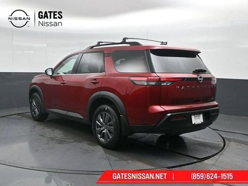 New 2026 Nissan Pathfinder SV image 8