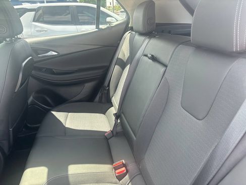 Used 2021 Buick Encore GX Select w/ Experience Buick Package FWD image 32