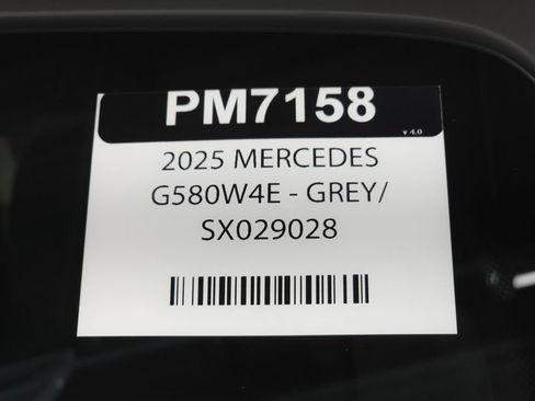 Used 2025 Mercedes-Benz G 580 w/ EQ Technology image 38