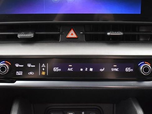 Used 2025 Kia Sportage EX FWD image 20