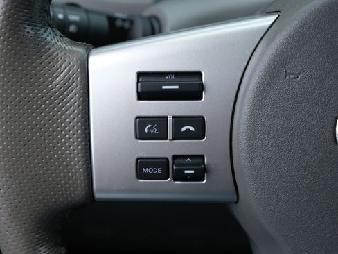 Used 2019 Nissan Frontier SL image 33