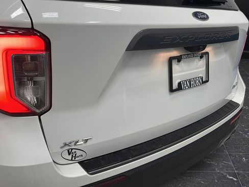 Used 2024 Ford Explorer XLT w/ Equipment Group 202A AWD/4WD image 40
