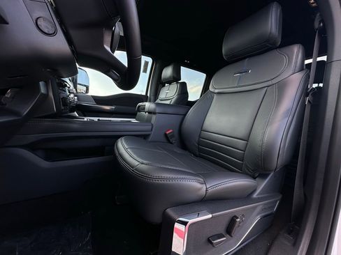 New 2026 Ford F350 Platinum w/ FX4 Off-Road Package image 27