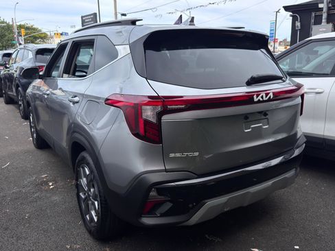 Used 2024 Kia Seltos S image 6