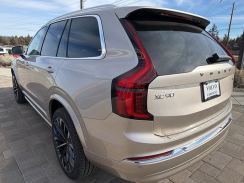 New 2026 Volvo XC90 T8 Plus w/ Protection Package Premier image 4