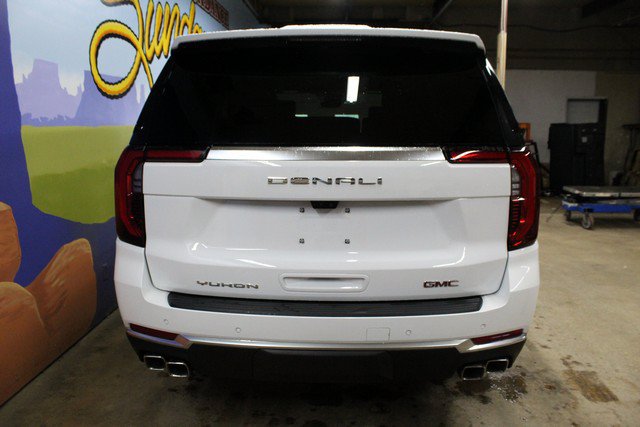 New 2026 GMC Yukon Denali w/ Advanced Technology Package AWD/4WD image 6