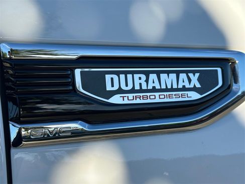 Used 2024 GMC Sierra 1500 SLT w/ SLT Premium Plus Package image 11