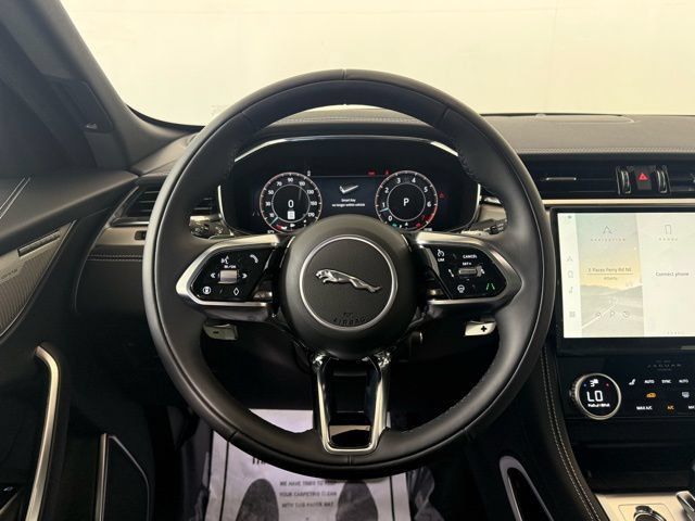 Used 2026 Jaguar F-PACE R-Dynamic S AWD/4WD image 25