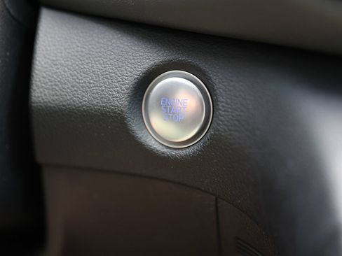 Certified 2021 Hyundai Santa Fe SEL FWD image 33