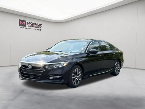 Used 2019 Honda Accord Touring image 4