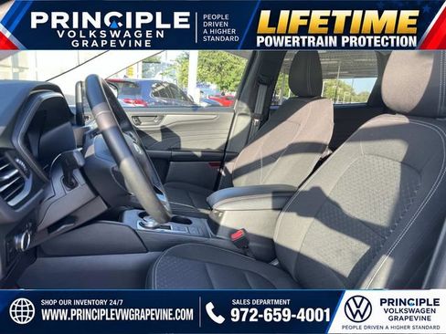 Used 2024 Ford Escape Active FWD image 12