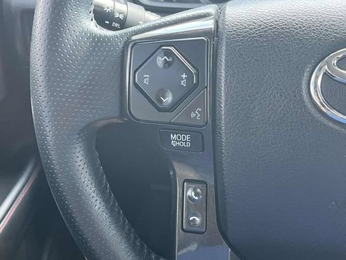 Used 2021 Toyota 4Runner TRD Off-Road Premium w/ Moonroof Package AWD/4WD image 26