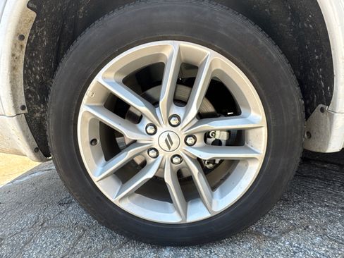 Used 2025 Dodge Durango GT AWD/4WD image 17