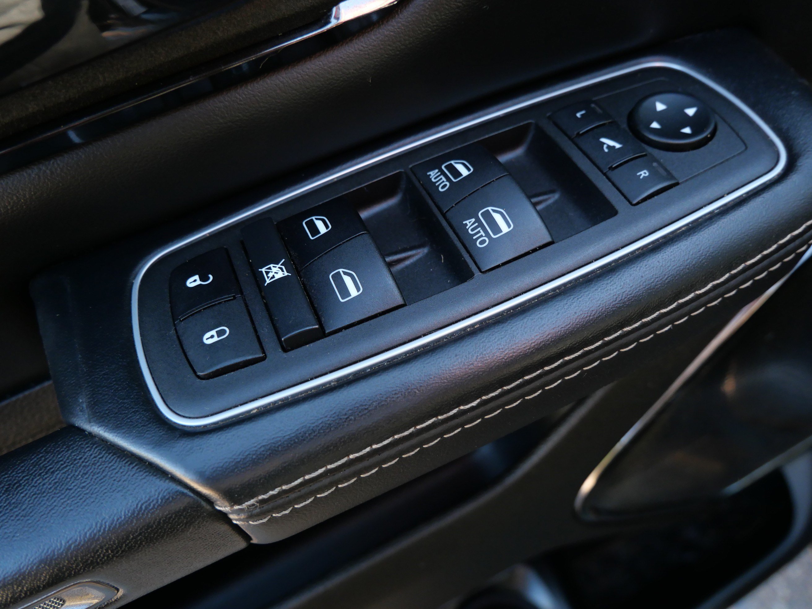 Used 2022 RAM 1500 Limited AWD/4WD image 20