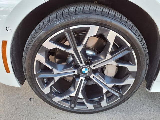 Used 2025 BMW 330i Sedan w/ Convenience Package RWD image 22