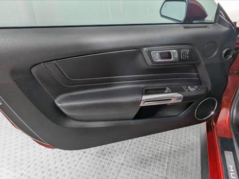 Used 2019 Ford Mustang GT Premium w/ Equipment Group 401A RWD image 10
