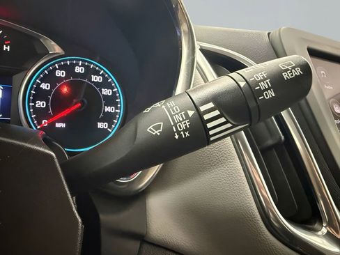 Used 2022 Chevrolet Equinox LT AWD/4WD image 16
