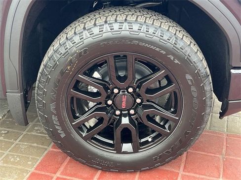 New 2026 GMC Sierra 1500 Elevation w/ LPO, Elevation Black Package image 32