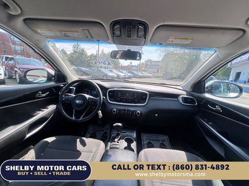 Used 2017 Kia Sorento AWD image 17