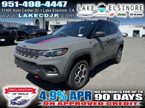 Used 2022 Jeep Compass Trailhawk w/ Trailhawk Convenience Group AWD/4WD image 1