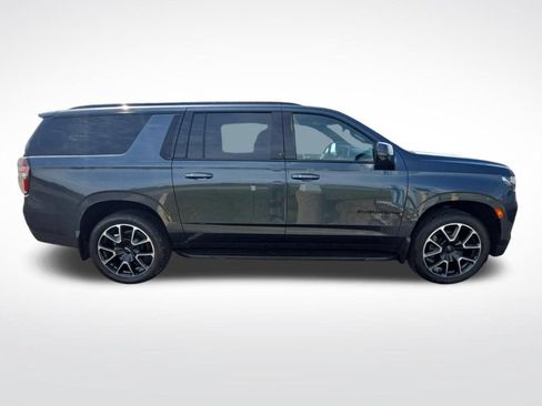 Used 2021 Chevrolet Suburban RST w/ Luxury Package AWD/4WD image 16