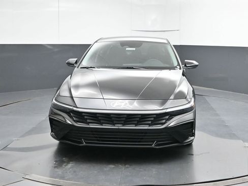New 2026 Hyundai Elantra SE FWD image 8