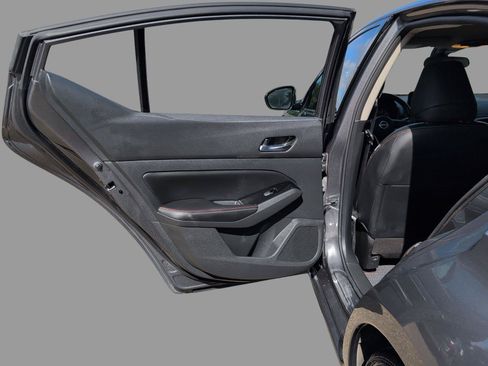 Used 2024 Nissan Altima 2.5 SR w/ SR Premium Package FWD image 14