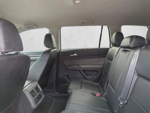 Used 2023 Volkswagen Atlas SE w/ Black Wheel Package image 16