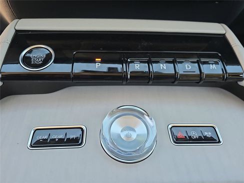 New 2026 Lincoln Navigator L Reserve AWD/4WD image 23