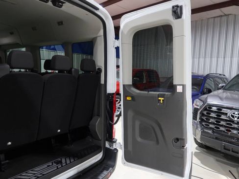 Used 2022 Ford Transit 350 XLT RWD image 24