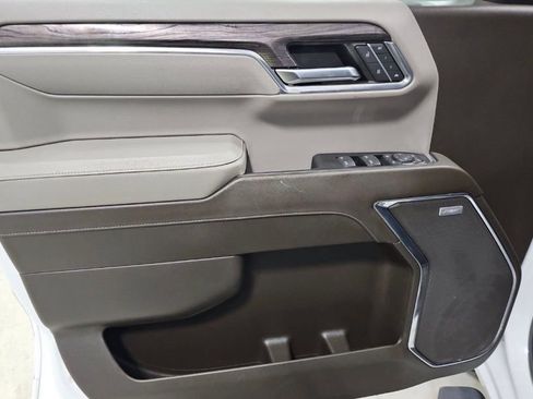 Used 2023 Chevrolet Silverado 1500 LTZ w/ LTZ Convenience Package II image 7