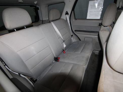 Used 2011 Ford Escape XLT w/ 201A Rapid Spec Order Code FWD image 20